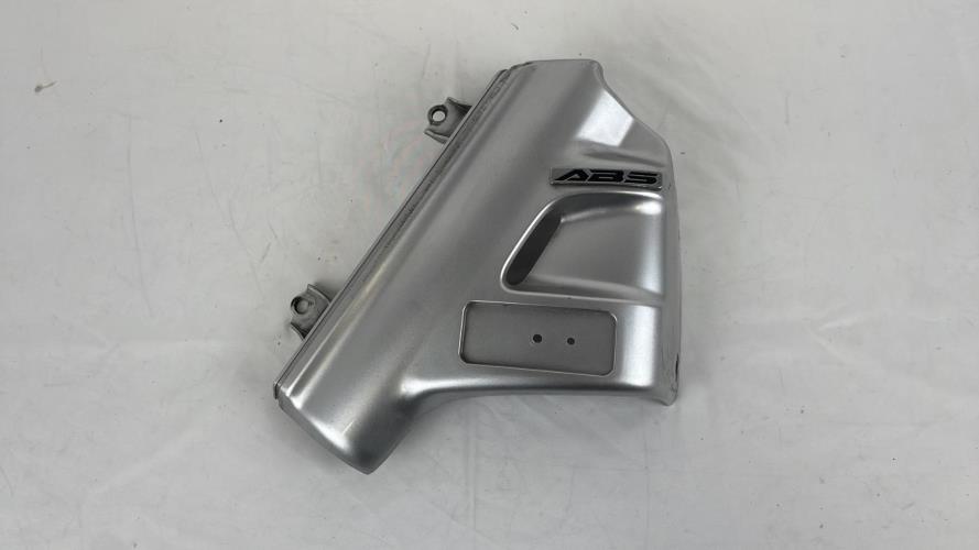 pièce détachée occasion Garde boue avant HONDA
