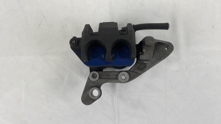 pièce détachée occasion Etrier de frein avant