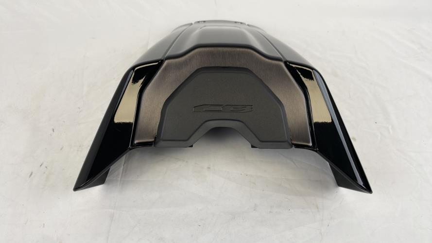 pièce détachée occasion Capot de selle HONDA