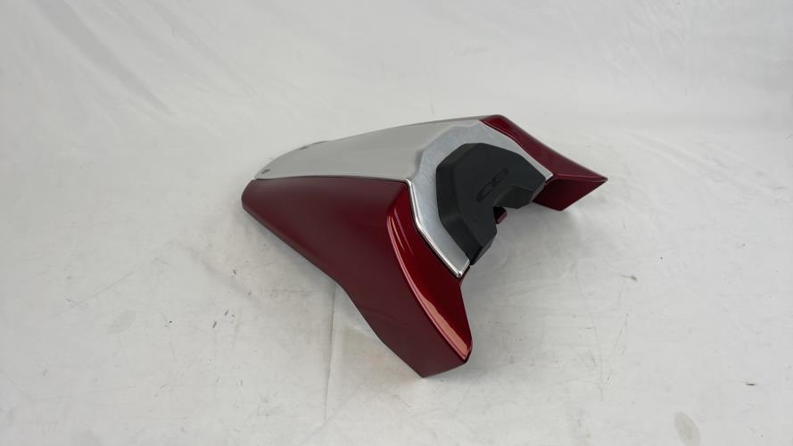 pièce détachée occasion Capot de selle HONDA