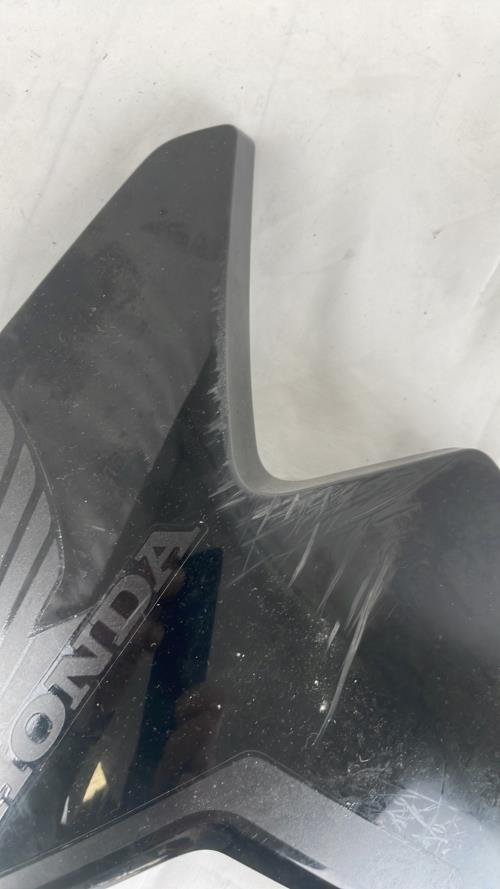 pièce détachée occasion Cache carenage ecope gauche HONDA