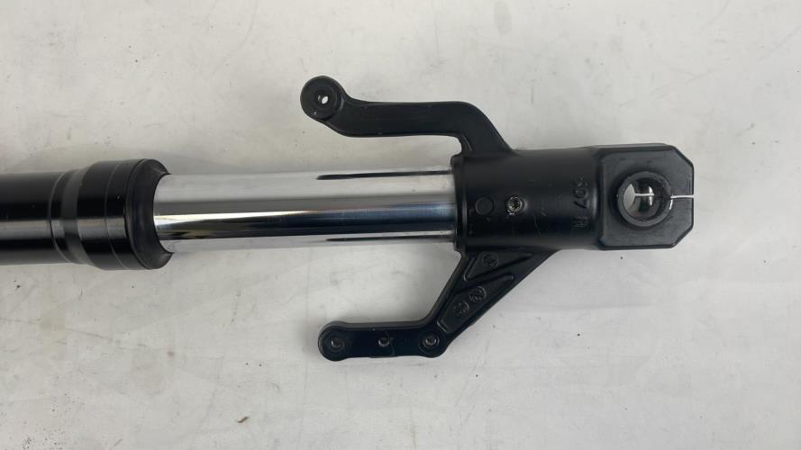 pièce détachée occasion Tube de fourche droit