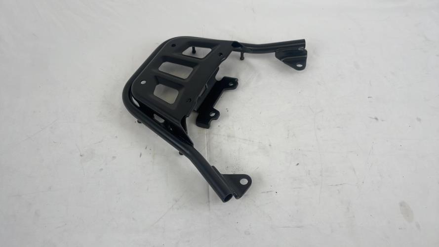 pièce détachée occasion Support top case HONDA
