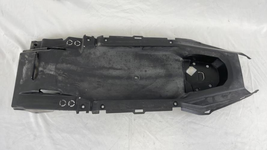 pièce détachée occasion Garde boue arriere HONDA