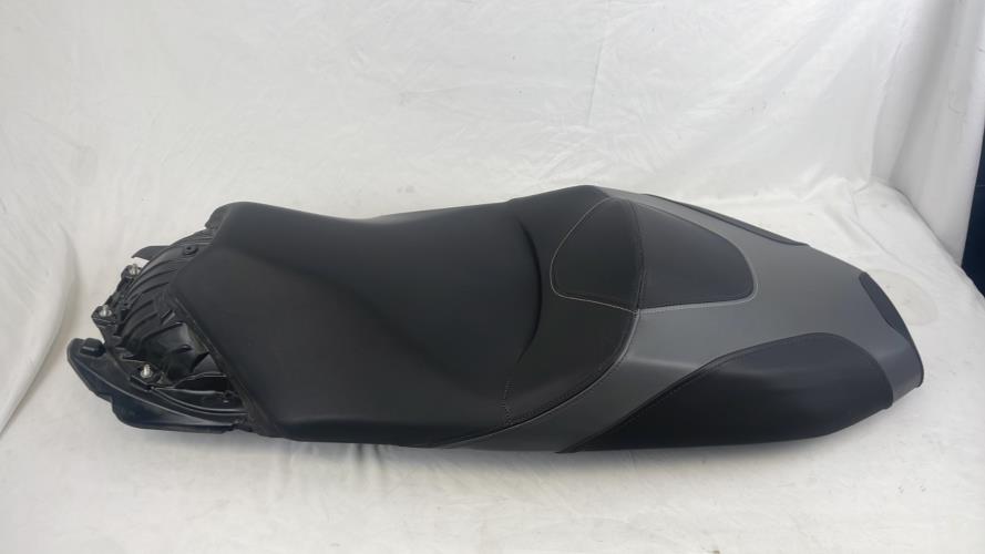 pièce détachée occasion Selle HONDA