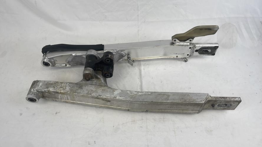 pièce détachée occasion Bras oscillant HONDA