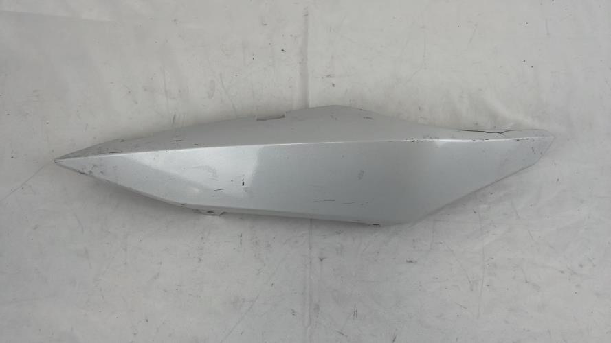 pièce détachée occasion Cache carenage coque arriere gauche YAMAHA
