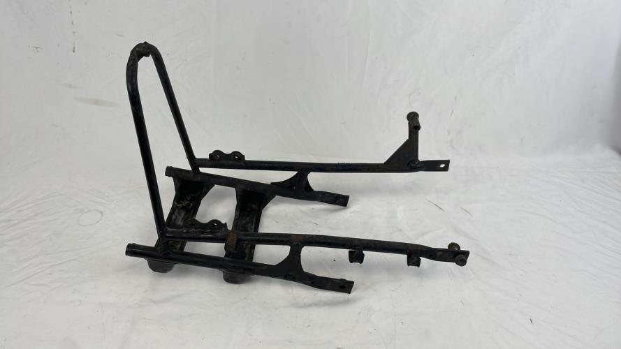 pièce détachée occasion Support garde boue arriere HONDA
