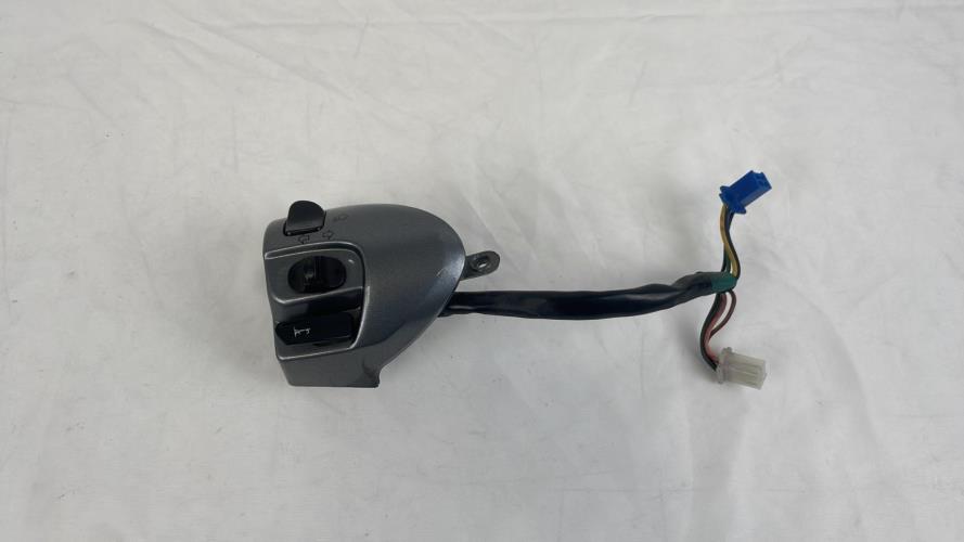 pièce détachée occasion Commodo gauche YAMAHA