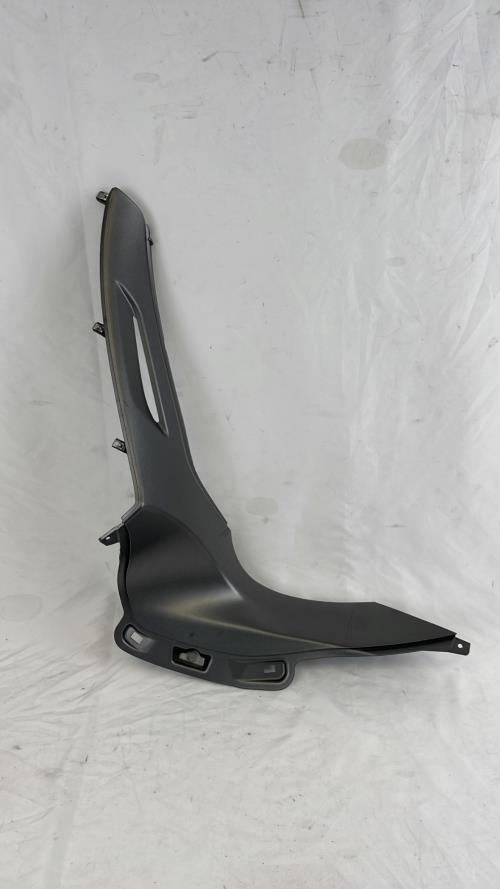 pièce détachée occasion Cache lateral gauche PIAGGIO