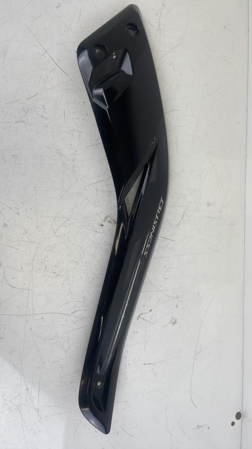 pièce détachée occasion Cache lateral droit YAMAHA