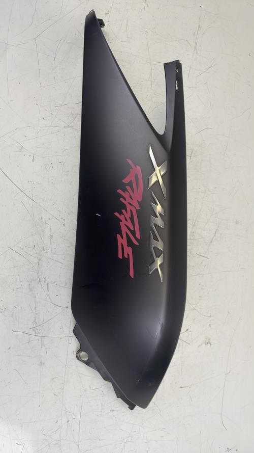 pièce détachée occasion Cache carenage coque arriere droit YAMAHA