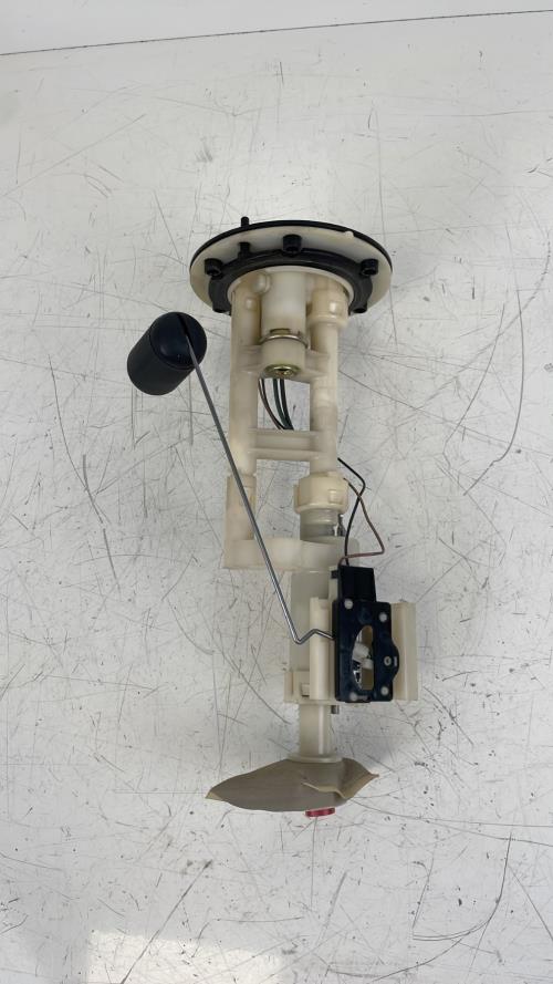 pièce détachée occasion Pompe + jauge à essence YAMAHA