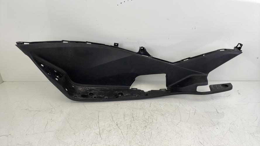 pièce détachée occasion Plancher marche pied gauche HONDA