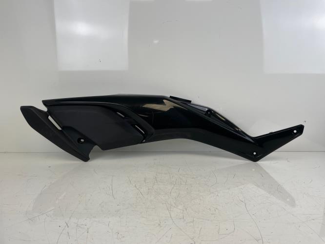 pièce détachée occasion Cache lateral droit YAMAHA