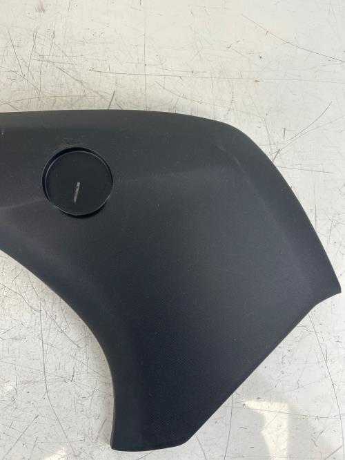 pièce détachée occasion Cache carenage ecope gauche YAMAHA
