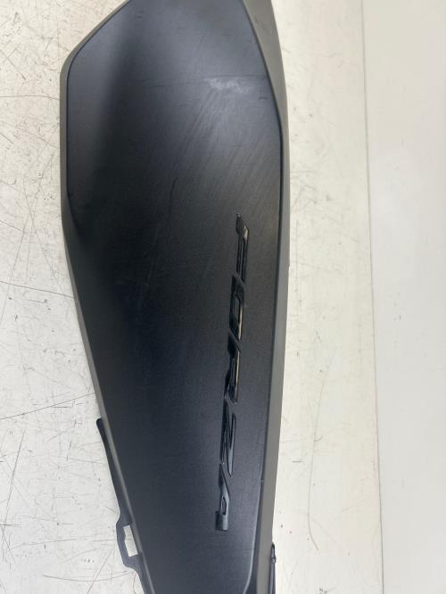 pièce détachée occasion Cache carenage coque arriere droit HONDA