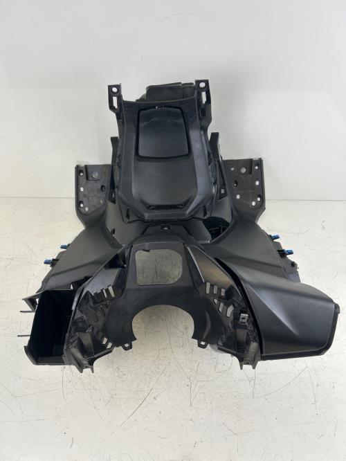 pièce détachée occasion Tablier avant HONDA