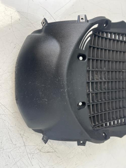 pièce détachée occasion Grille de radiateur PIAGGIO