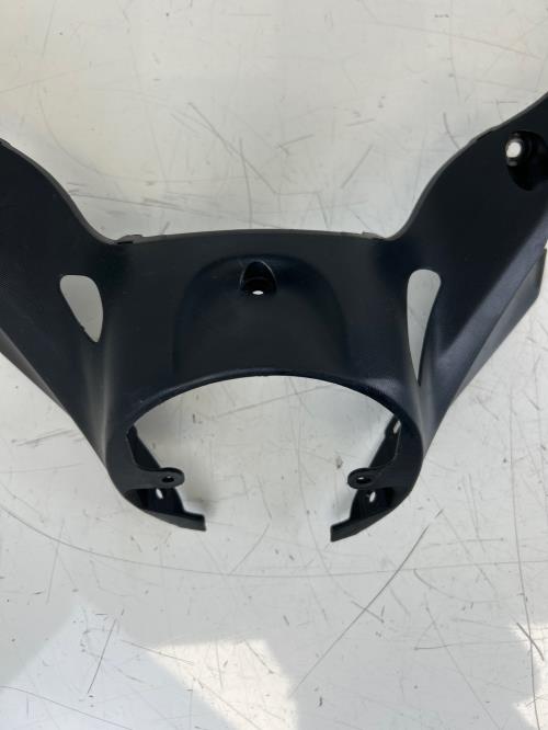 pièce détachée occasion Cache guidon inferieur YAMAHA