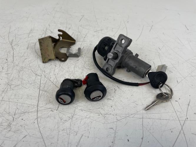 pièce détachée occasion Kit serrure HONDA