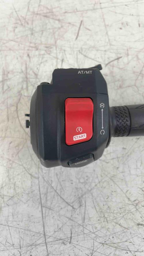 pièce détachée occasion Commodo droit YAMAHA