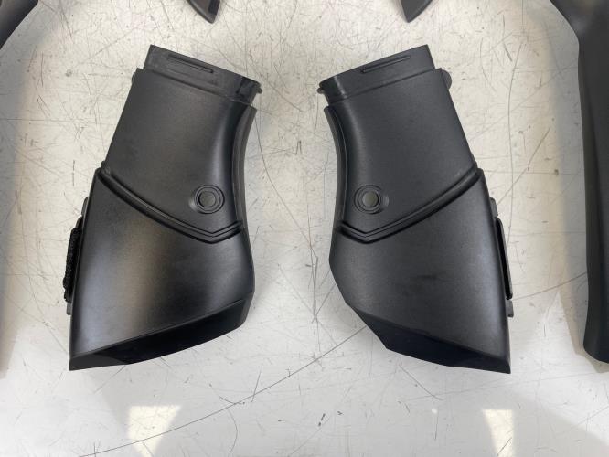 pièce détachée occasion Cache carenage tete de fourche YAMAHA