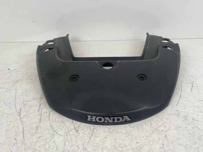 pièce détachée occasion Cache carenage centrale arriere HONDA