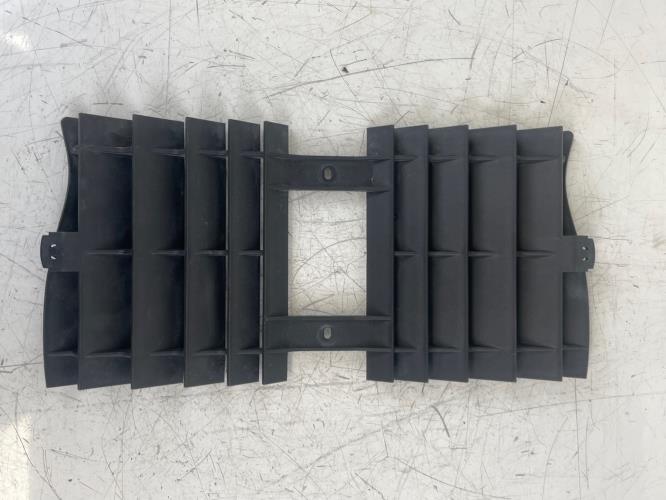 pièce détachée occasion Grille de radiateur DERBI