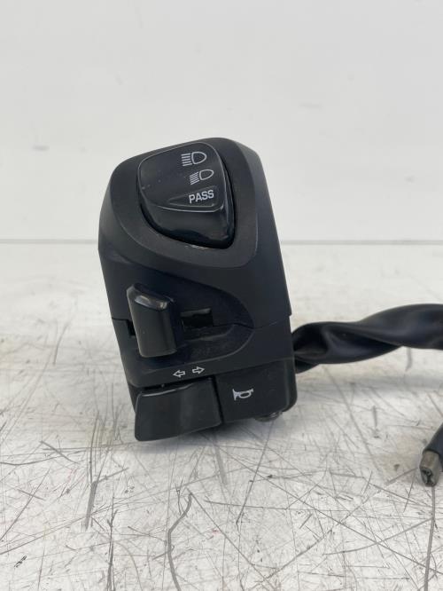 pièce détachée occasion Commodo gauche YAMAHA