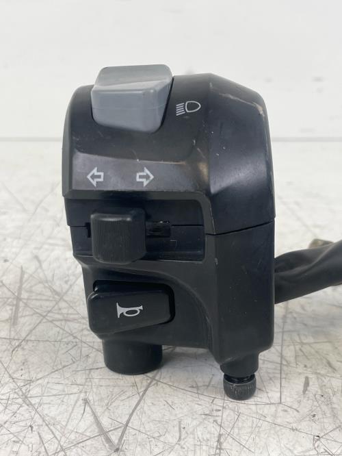 pièce détachée occasion Commodo gauche YAMAHA