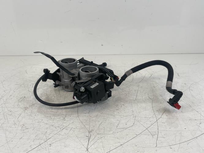 pièce détachée occasion Rampe d'injection KAWASAKI