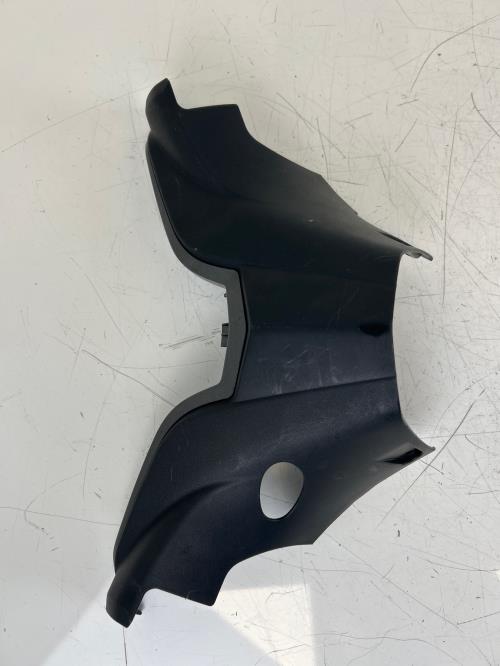 pièce détachée occasion Cache guidon inferieur YAMAHA