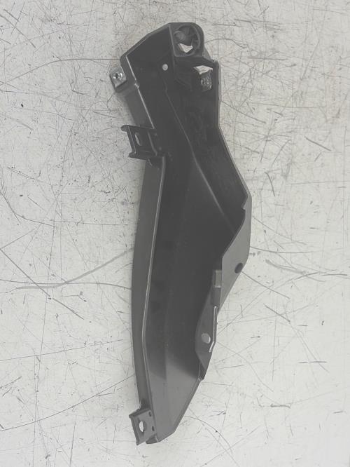 pièce détachée occasion Cache carenage coque arriere gauche YAMAHA