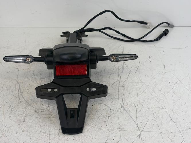 pièce détachée occasion Support de plaque et eclairage YAMAHA