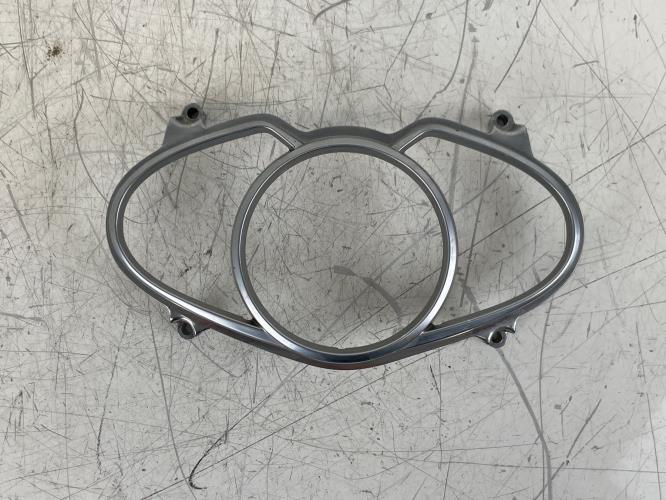 pièce détachée occasion Cache compteur PIAGGIO