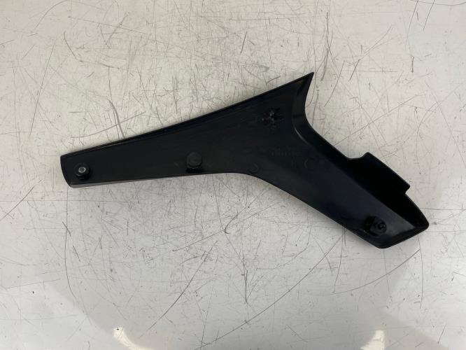 pièce détachée occasion Cache carenage coque arriere droit SUZUKI