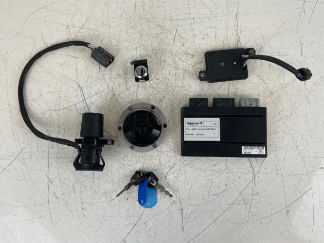 pièce détachée occasion Kit serrure TRIUMPH