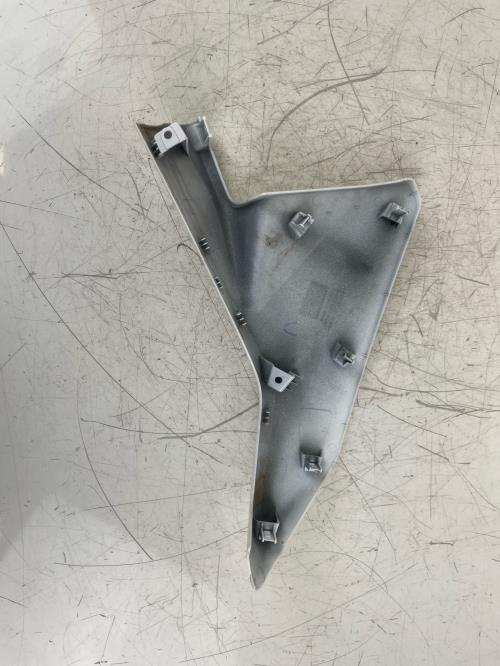 pièce détachée occasion Cache lateral gauche HONDA