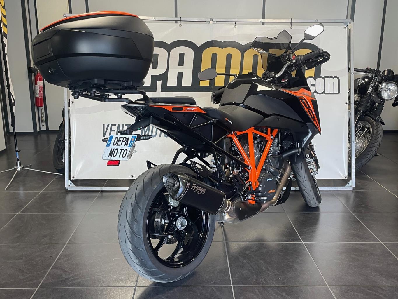 Illustration de KTM1290 SUPER DUKE GT