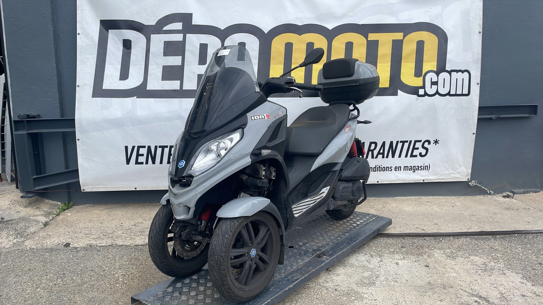 Illustration de PIAGGIO MP3 300 HPE