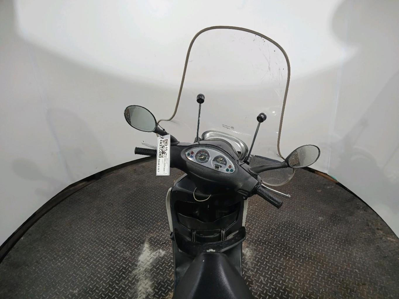 moto accidentée PIAGGIOFLY
