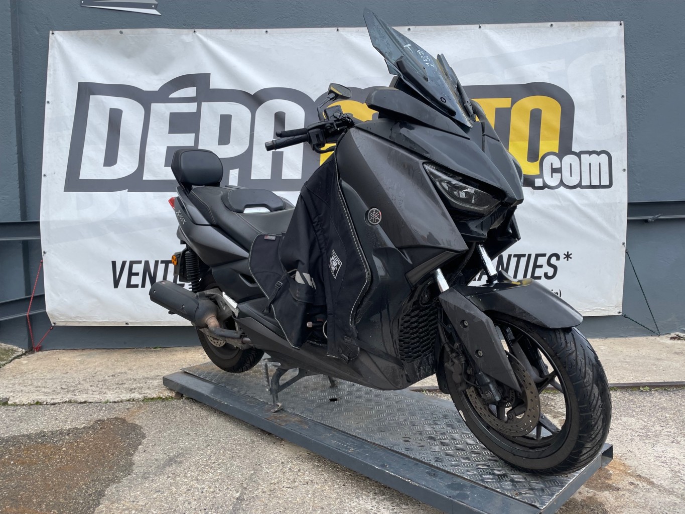 Illustration de YAMAHA XMAX 125