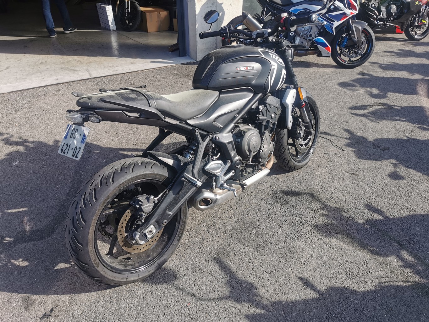 Illustration de TRIUMPHTRIDENT 660