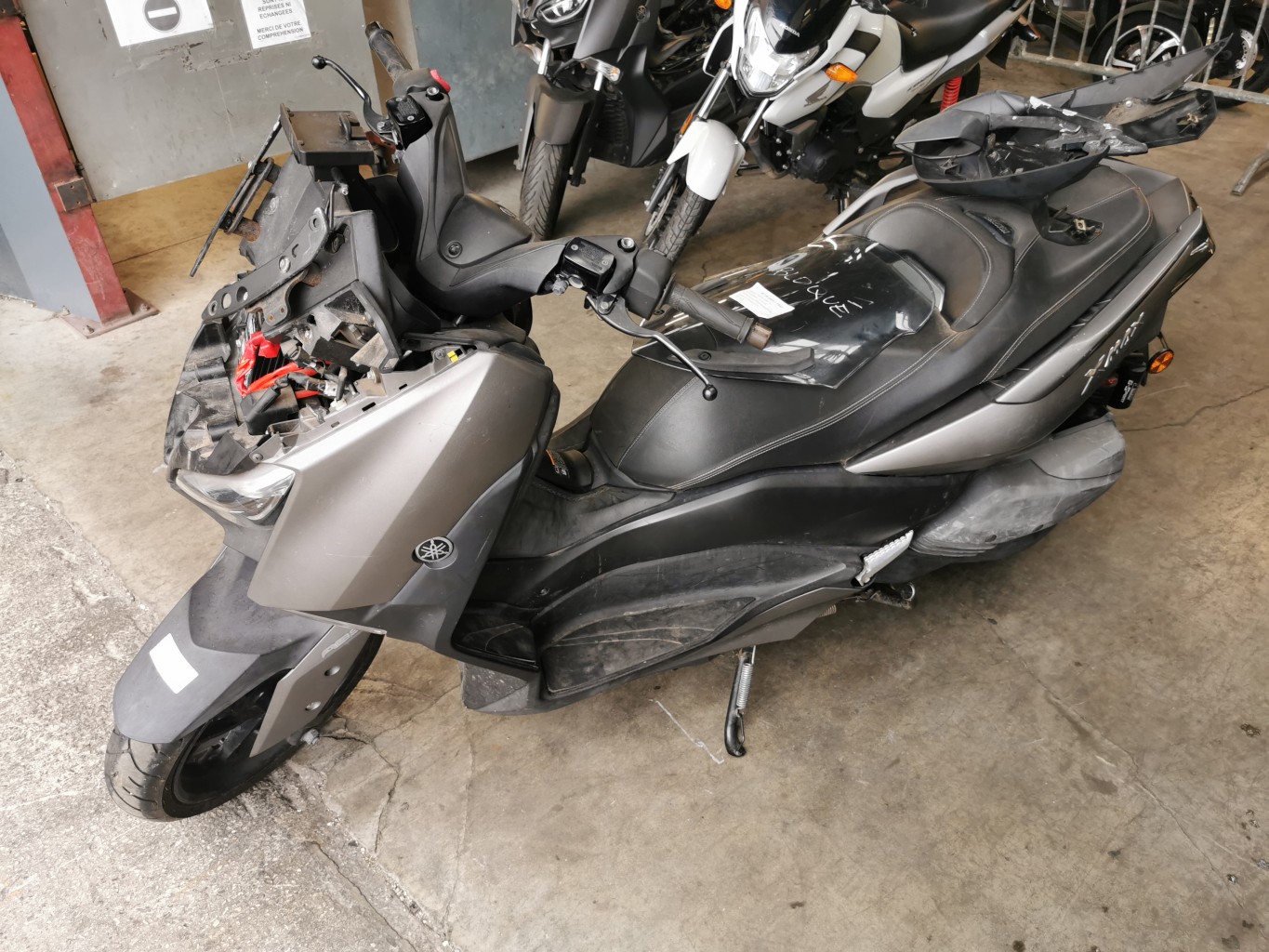 Illustration de YAMAHA XMAX 300