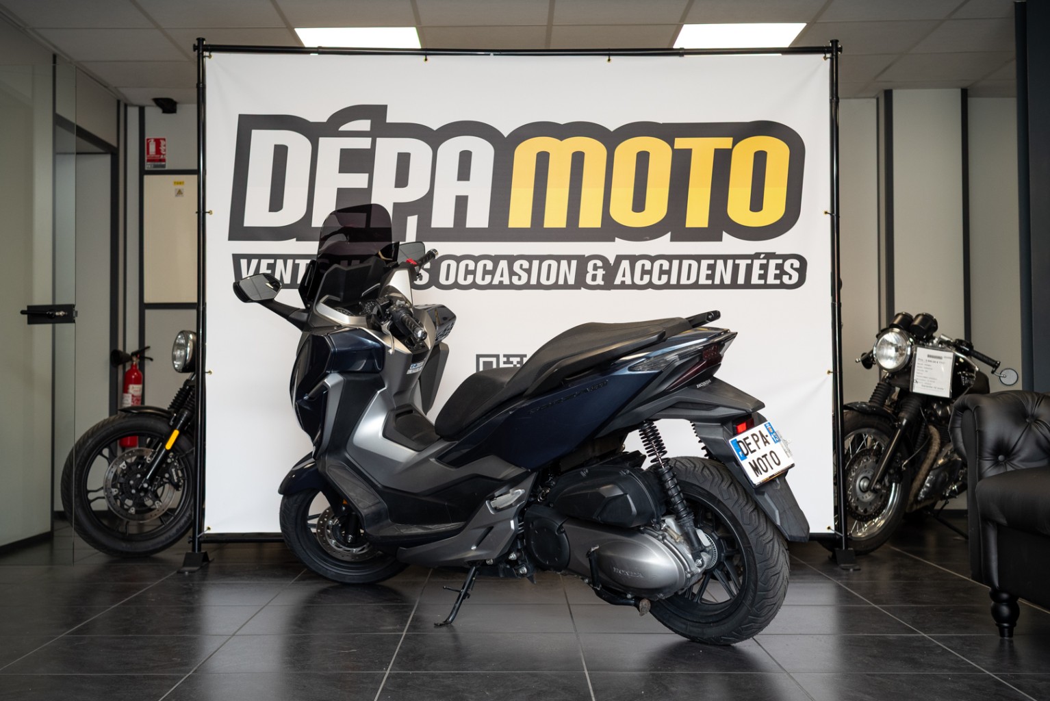 moto d’occasion HONDAFORZA 300