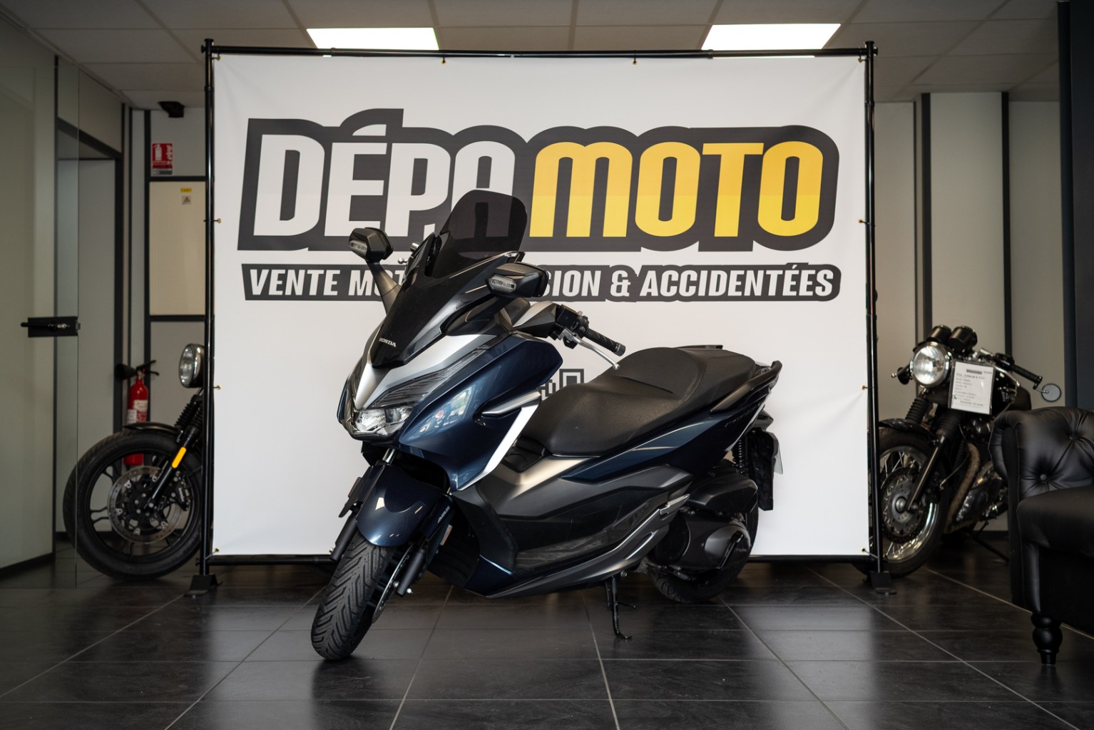 moto d’occasion HONDAFORZA 300