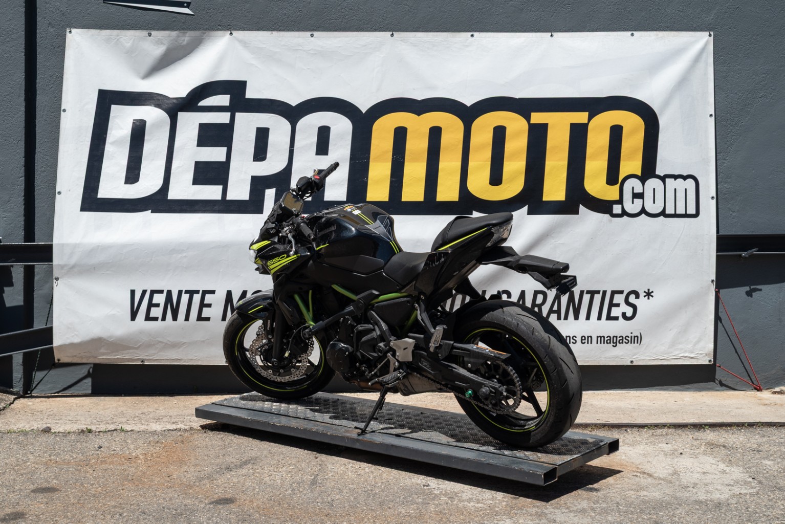 moto accidentée KAWASAKIZ 650