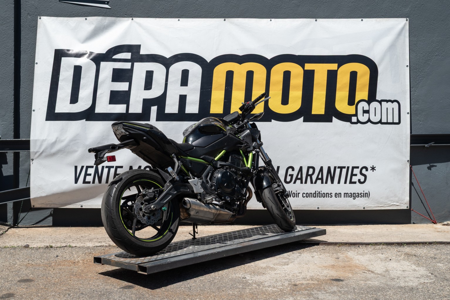 moto accidentée KAWASAKIZ 650