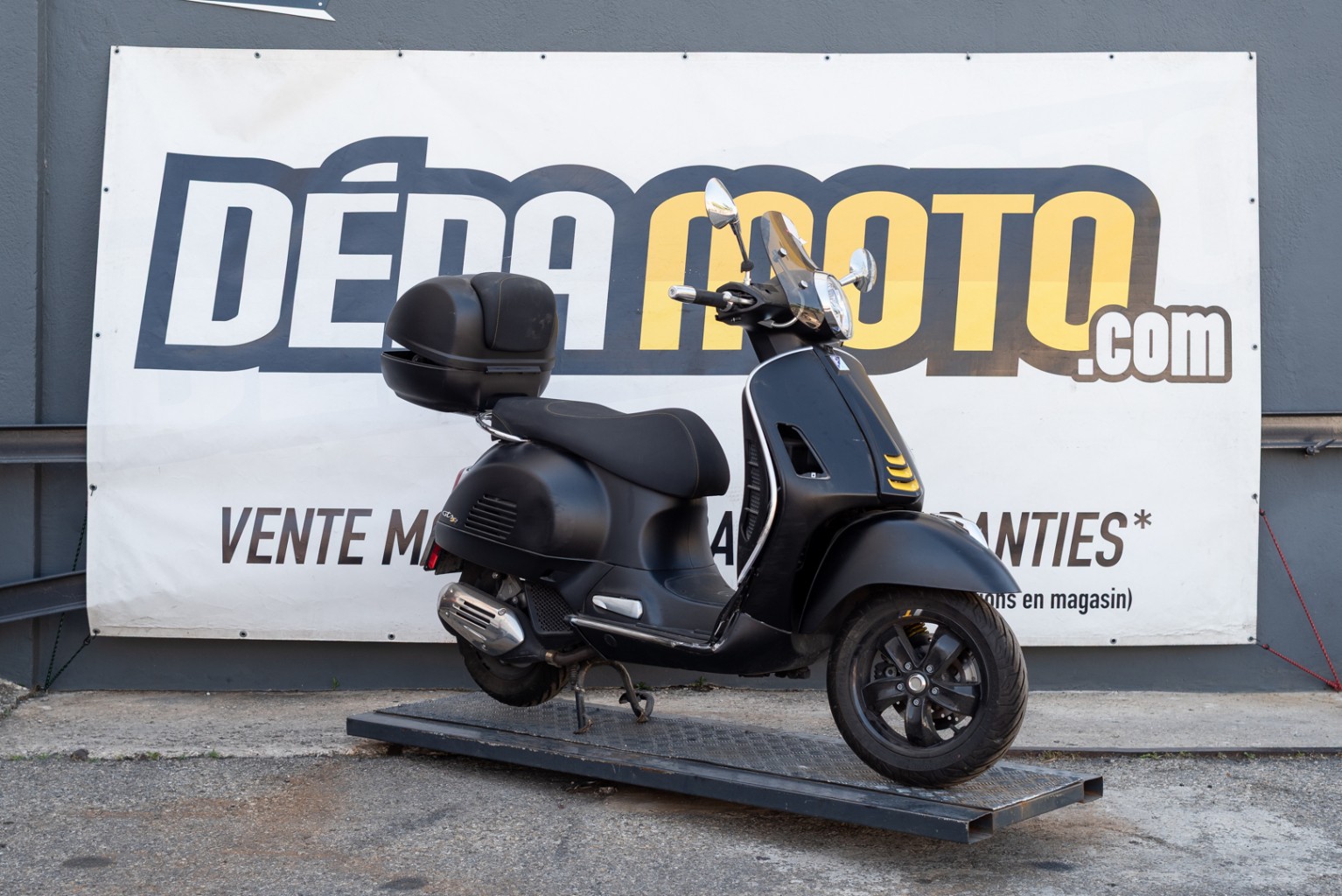 Illustration de PIAGGIO GTS 125